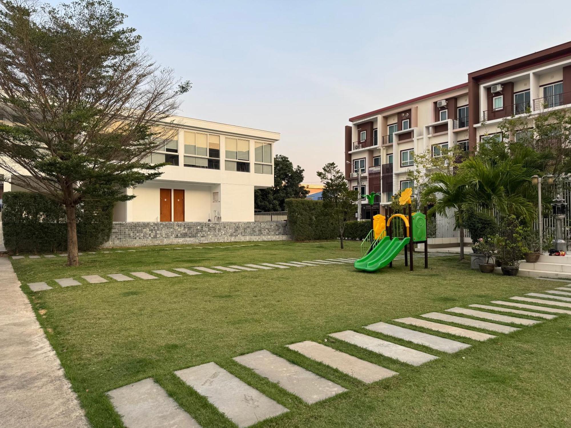 Jira Private Simply Near Suvarnabhumi Airport